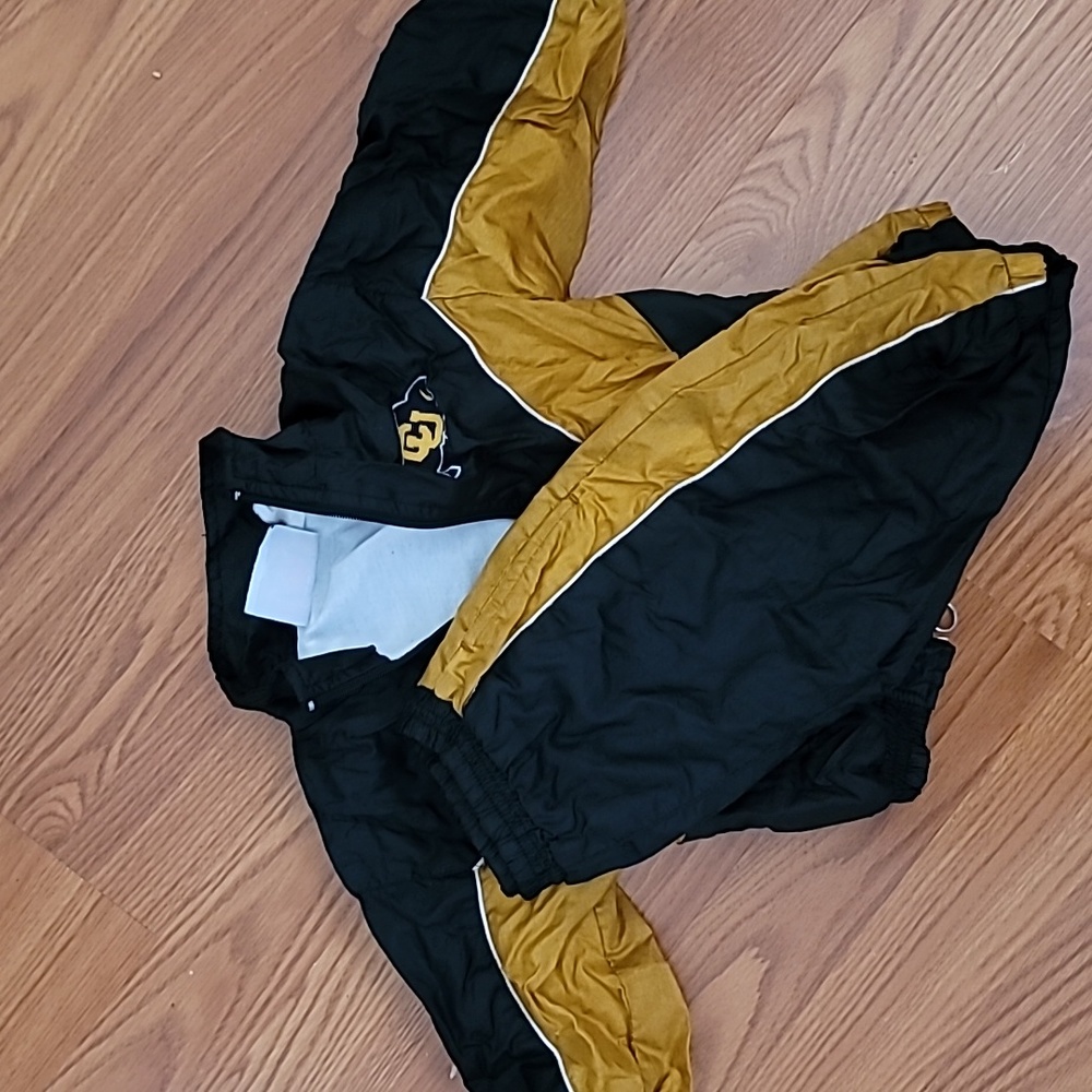 Kids clothing